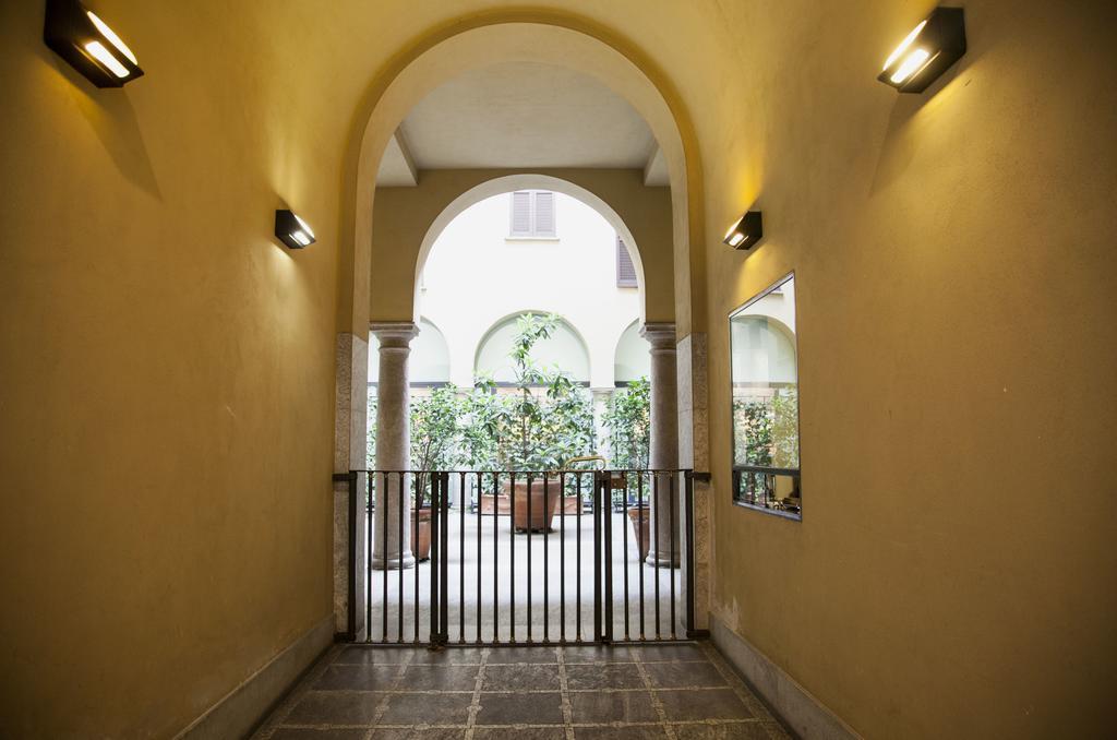 Mansard Very Close To Duomo Milano Ngoại thất bức ảnh